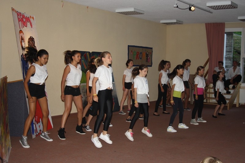 Village Camps International Summer Camp Leysin, Switzerland 2026-08-15 https://www.villagecamps.com/journals_admin/images/687-21-prommm (134).jpg